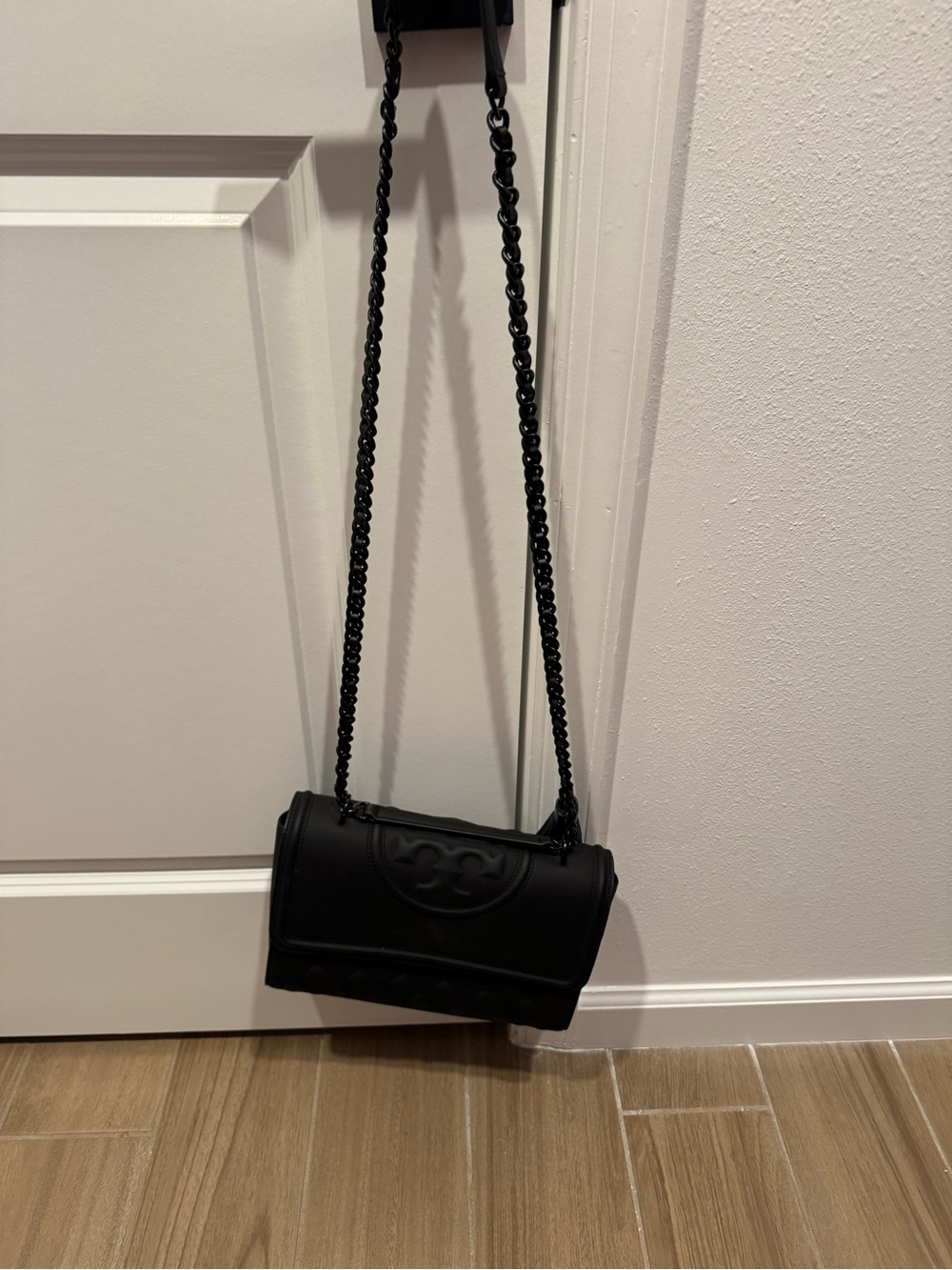 Tory Burch Matte Black Quilted Chain Shoulder Bag with Tassel - Picture 3 of 10